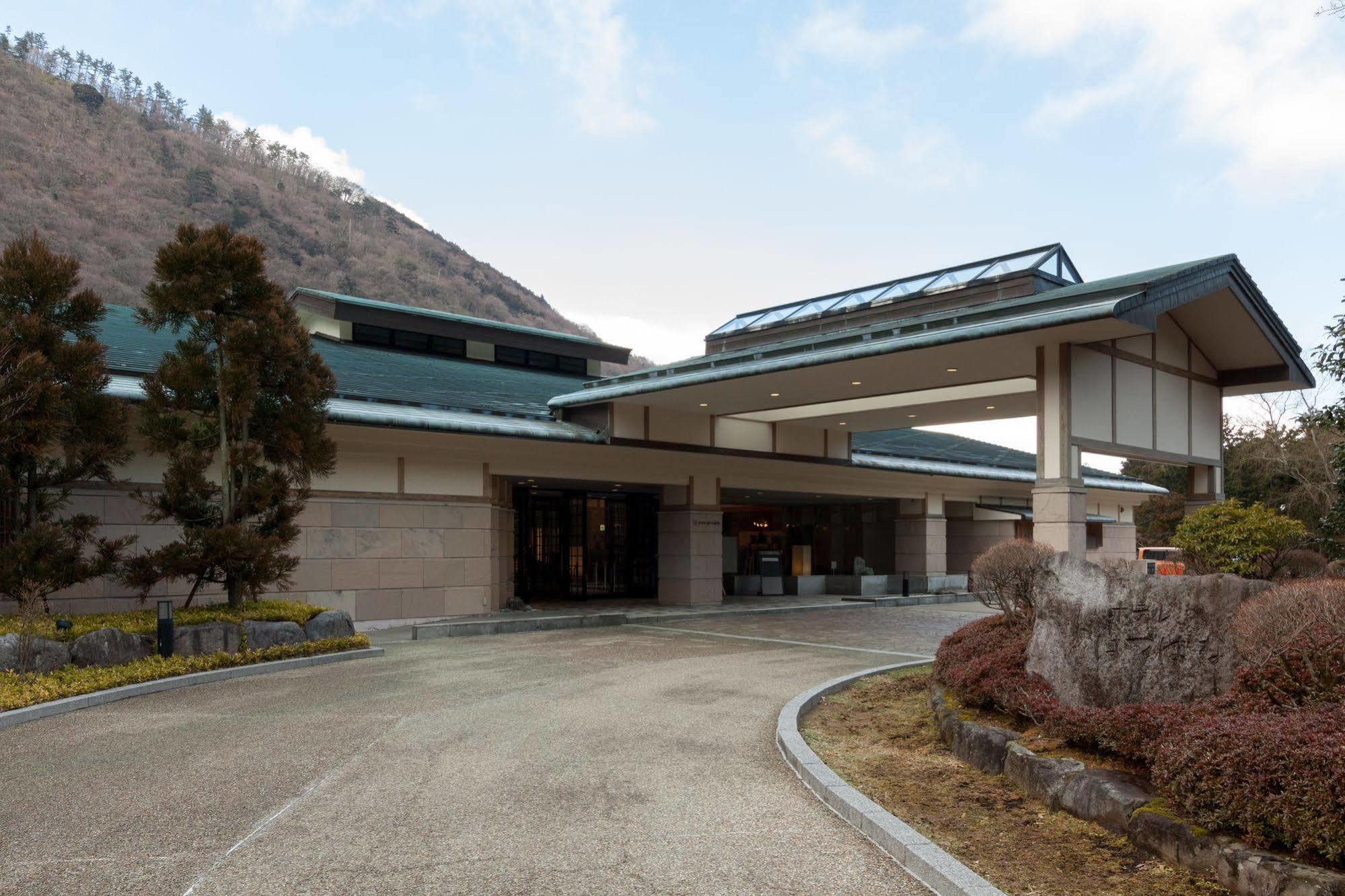 Hotel Hatsuhana Hakone Esterno foto